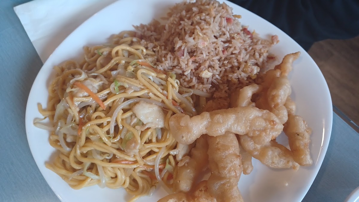 Wonder Wok Restaurant And Bar Photos 2